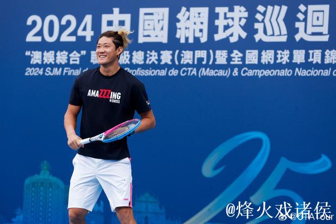 吴尊张之臻携网球场上的“轮椅舞者” 共赴名人精英表演赛 吴尊张之臻携网球场上的“轮椅舞者” 共赴名人精英表演赛