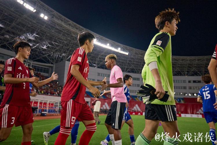 亚马尔点燃上海夏天 最强“小孩哥”的快乐很简单 亚马尔点燃上海夏天 最强“小孩哥”的快乐很简单